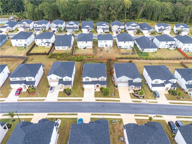 Building Photo - 5947 Green Ash Ct