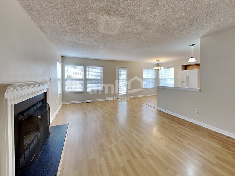 Building Photo - 6800 Fereday Ct