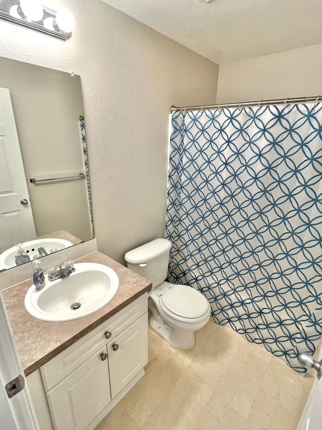 Building Photo - *MOVE-IN SPECIAL!*  Beaverton Home on Corner Lot with Attached Garage, Fenced Backyard, Deck