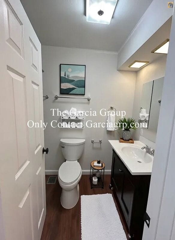 Building Photo - 17050 SE Gurnee Ave