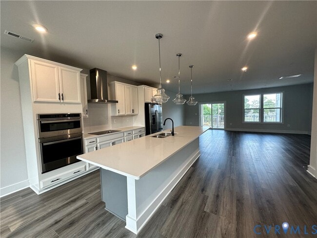 Building Photo - 1025 N Lombardy St