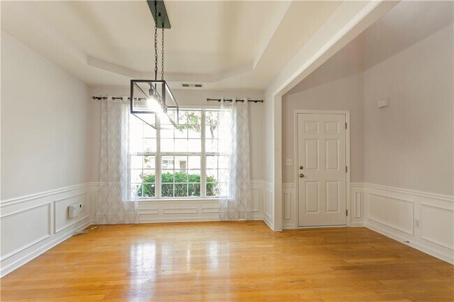 Building Photo - 485 Friars Head Dr NE