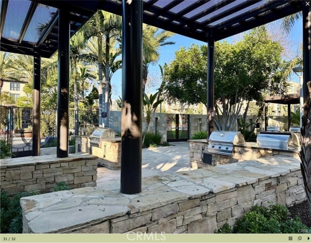 Building Photo - 2240 Nolita