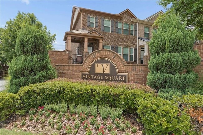 Building Photo - 3377 Vintage Cir SE