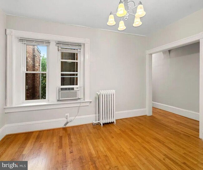 Building Photo - 3020 N Calvert St