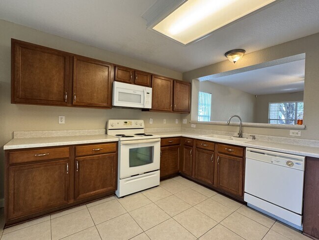Building Photo - 861 Barrel Point