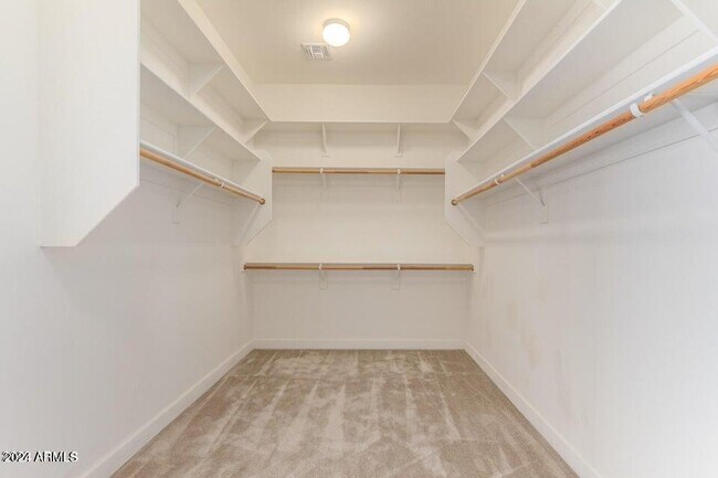 Building Photo - 13695 N 148th Dr