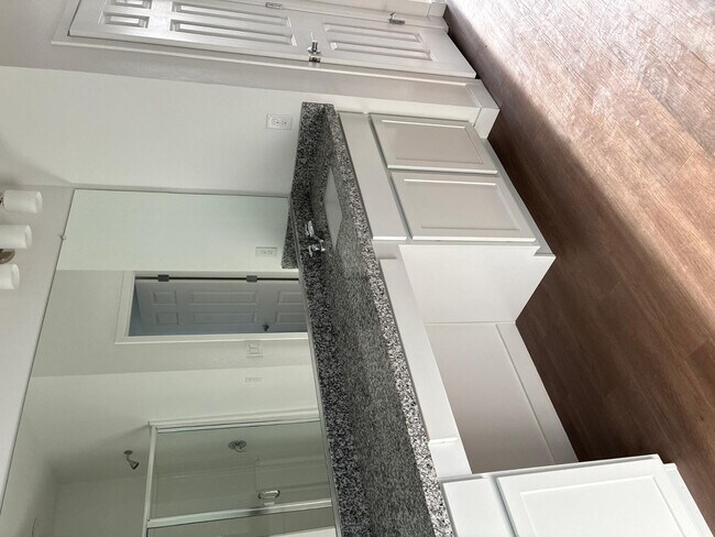 Building Photo - 5630 S Daisy Patch Pl