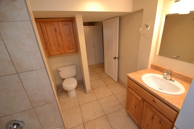 Building Photo - 1761 Edward Ave