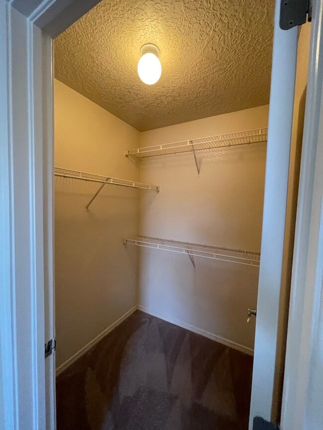 Building Photo - 9620 Sundoro Pl NW