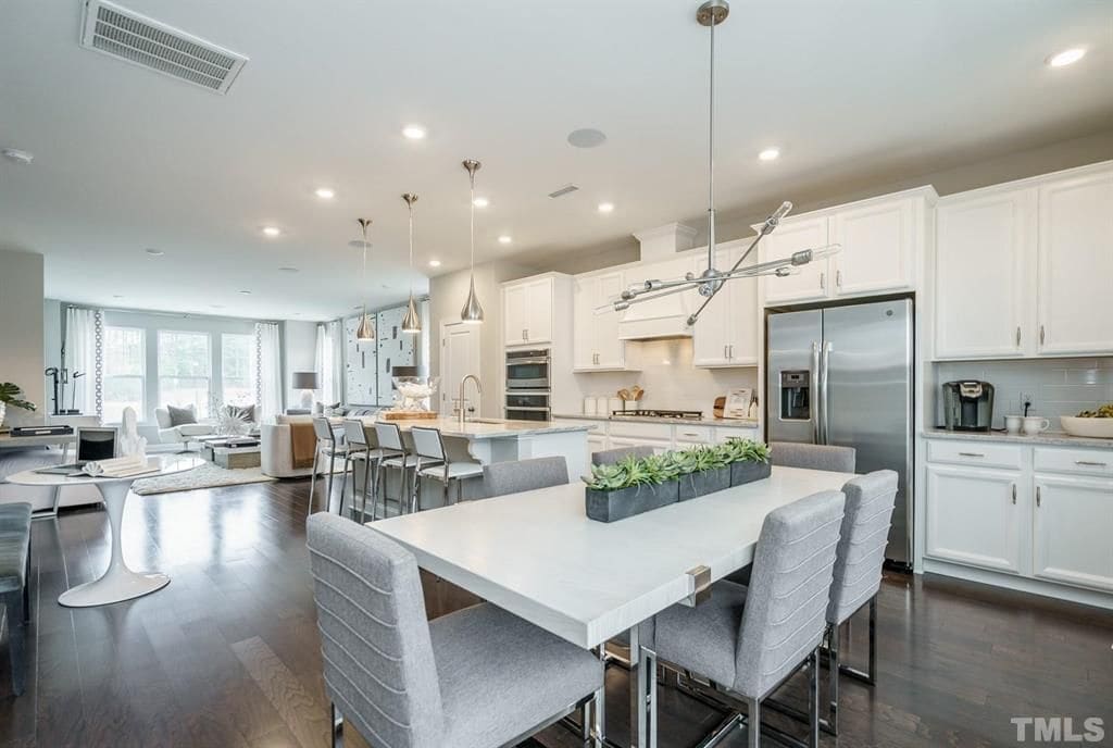 Building Photo - 2806 Austin Fls Sta