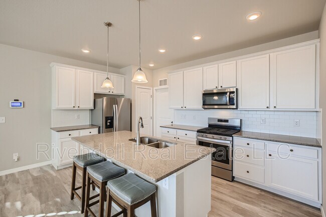 Building Photo - 5805 Wild Rye Dr