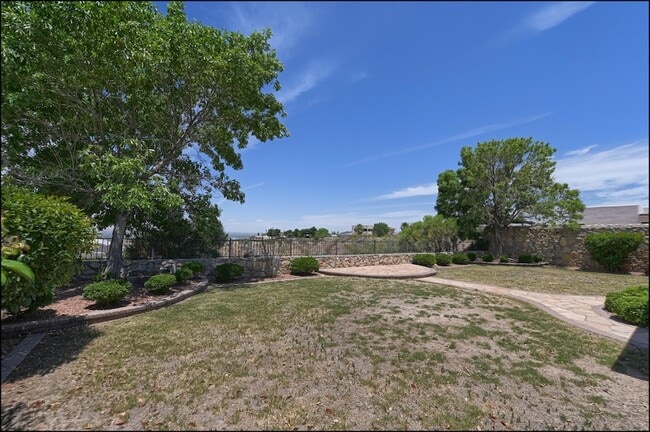 Building Photo - 1435 Cloud Ridge Dr