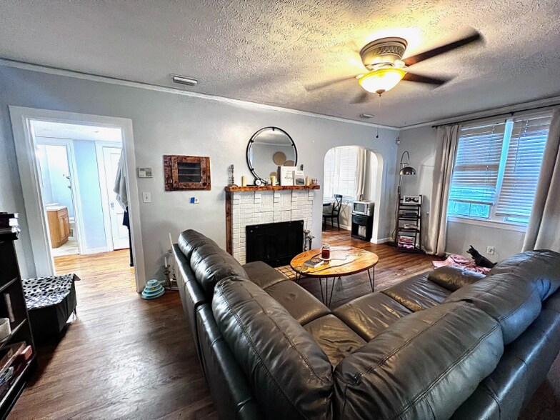 Building Photo - 6718 Drayton St