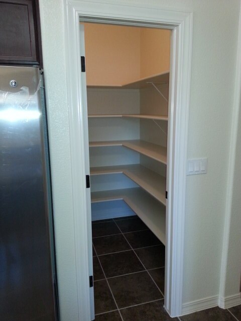 Building Photo - Sandstone Ranch Estates Refrig A/C 4 bed, 3 bath Home with Many Extras!