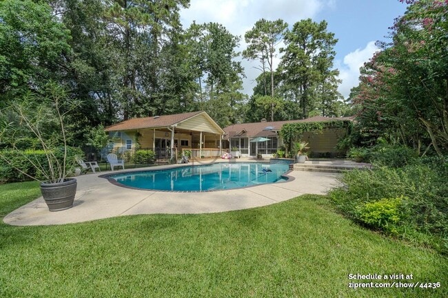 Building Photo - 1558 O'Connor Dr