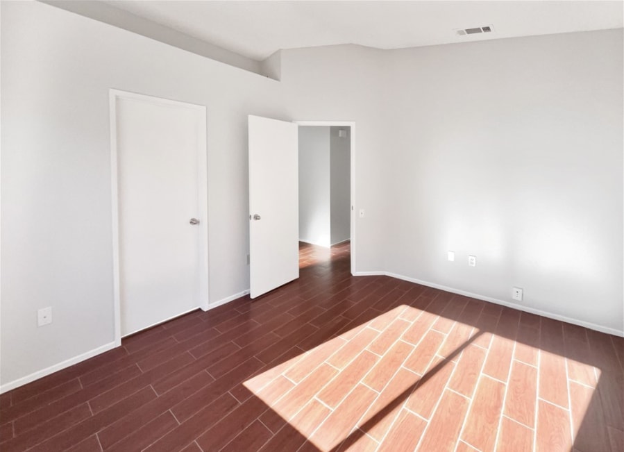 Building Photo - 12362 Highgate Ave