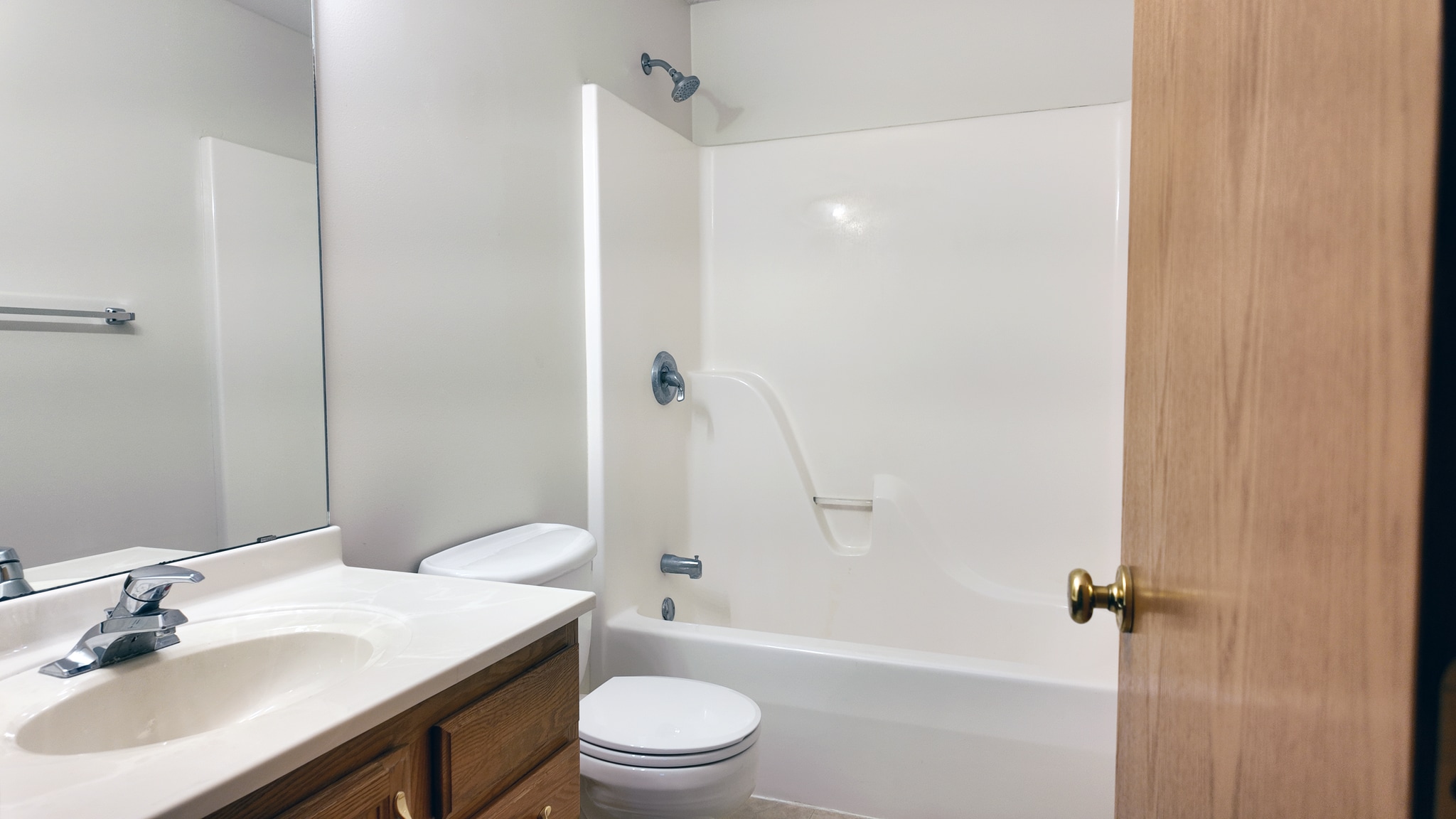 Full Bath Upper Level - 1715 Northway Dr