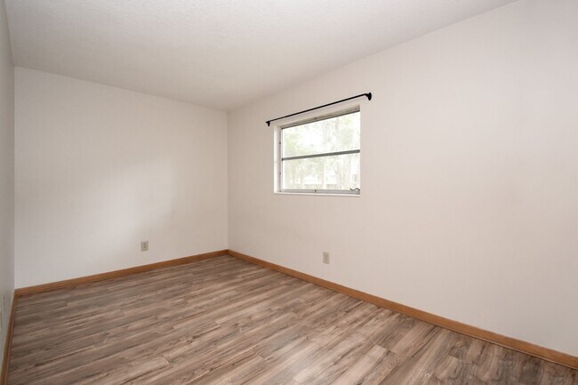 Building Photo - 3658 NW 40th Pl