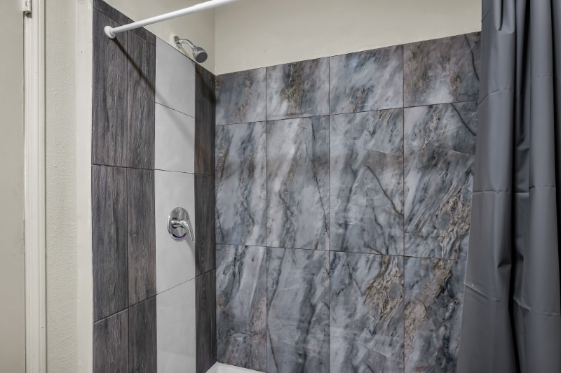 Building Photo - 5243 Huntington Dr N