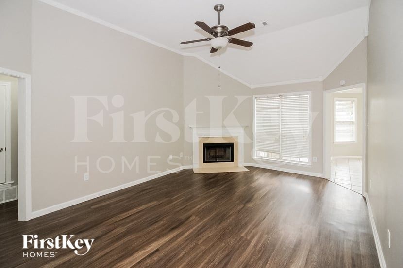 Building Photo - 8788 Overcup Oaks Dr