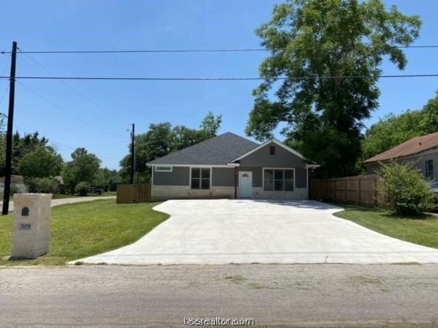 Building Photo - 509 E Pruitt St