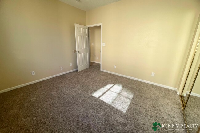 Building Photo - Spacious & Sunlit 5-Bedroom Retreat in the...