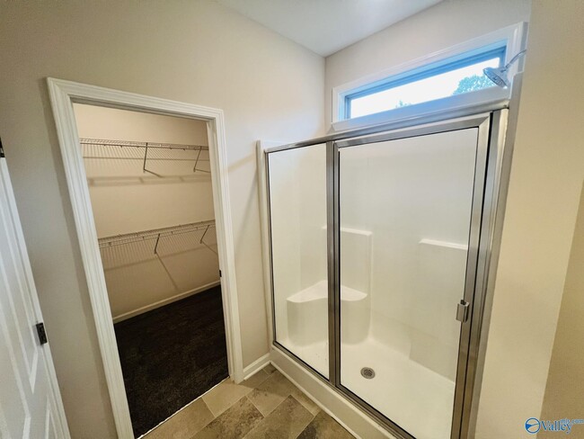 Building Photo - 16423 Demi Dr