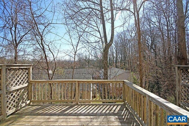 Building Photo - 1039 Carrington Pl