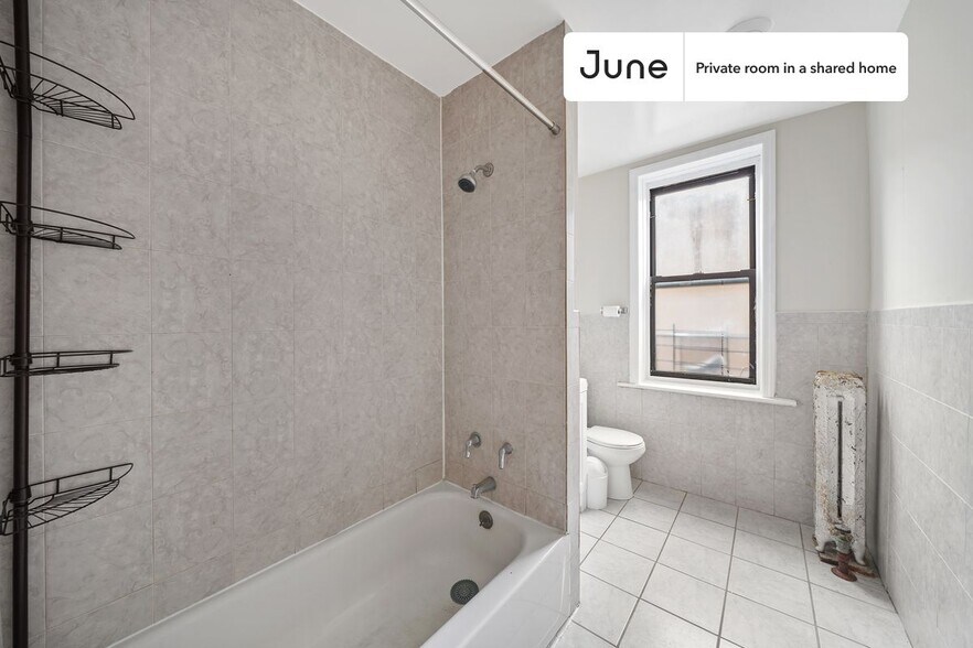 Building Photo - Room in Shared 4 bed/1 bath home in Flatbush