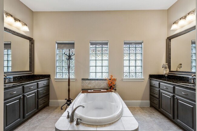 Building Photo - 3850 Sundance Hill Ln