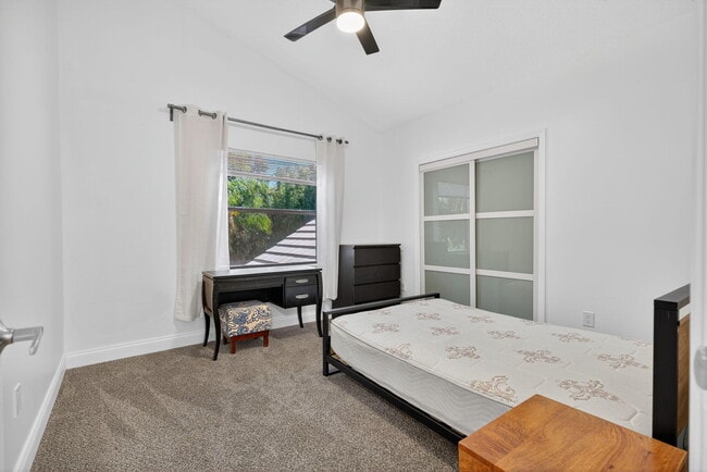 Building Photo - 2606 Monaco Terrace