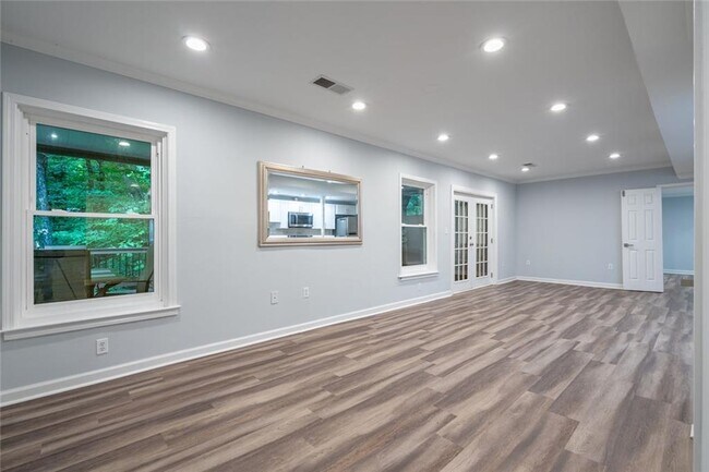 Building Photo - 3924 Ashford Dunwoody Rd NE