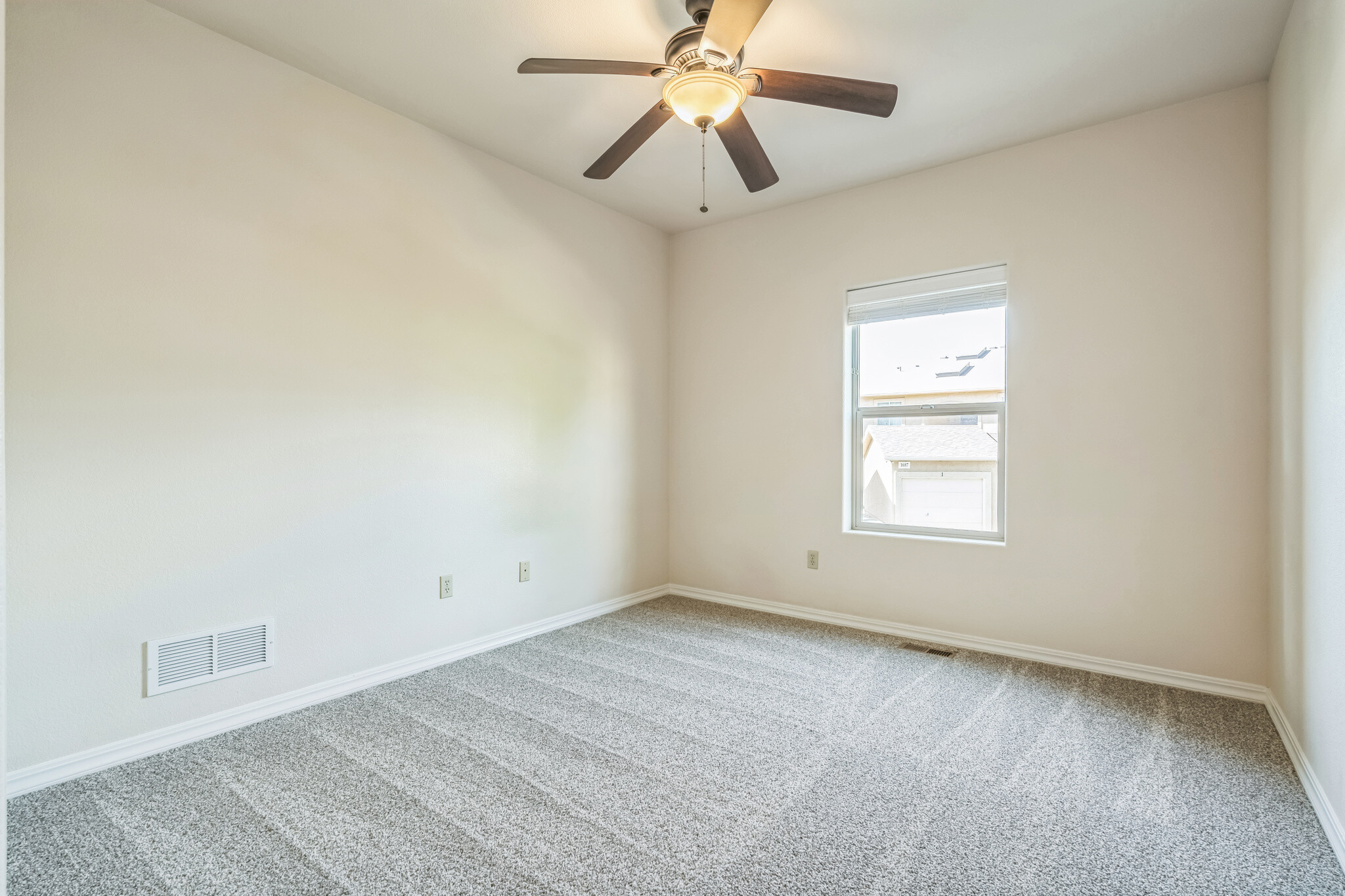 Building Photo - 1530 Little Bear Creek Pt