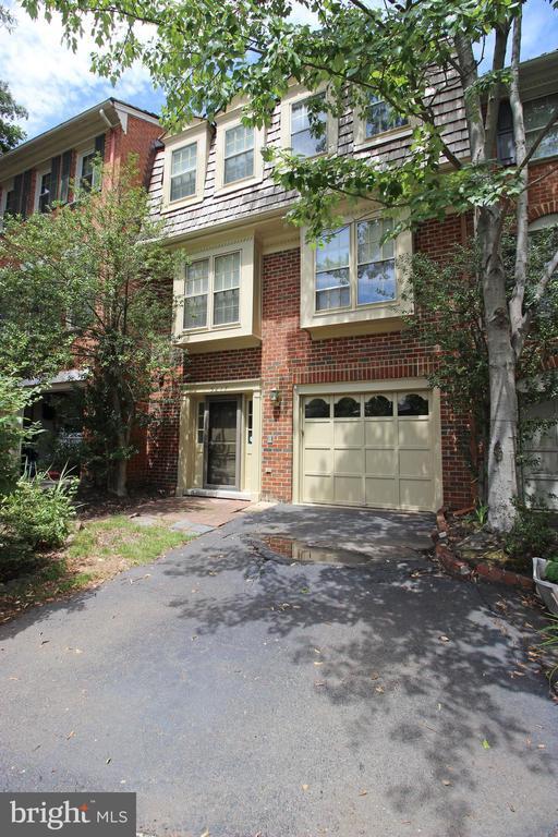 Primary Photo - 5117 Bellemeade Ln