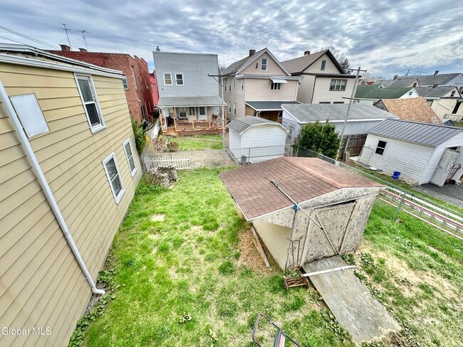 Building Photo - 37 High St