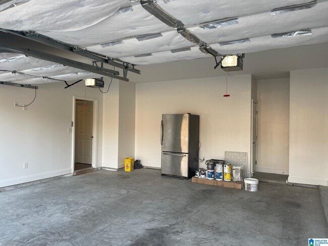 Building Photo - 295 Creekside Ln