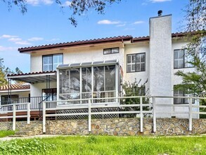 Building Photo - 6489 Rainbow Heights Rd