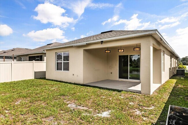 Building Photo - 179 Tiny Flower Rd