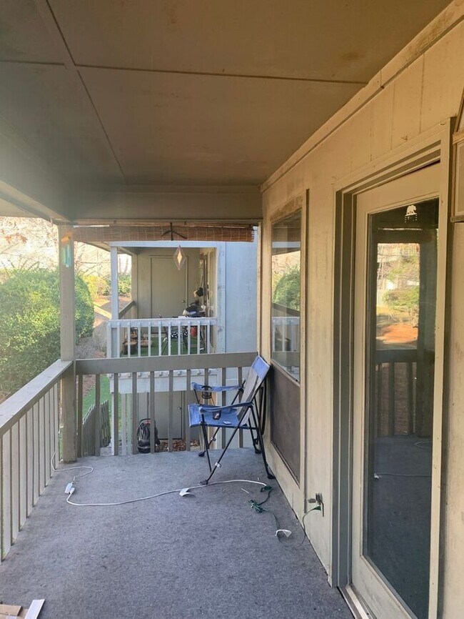 Building Photo - 1820-6 Tryon Drive