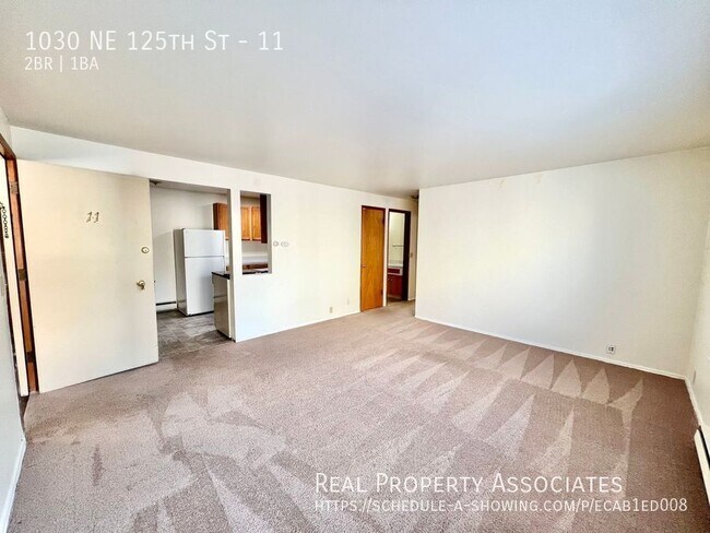 Building Photo - 1030 NE 125th St