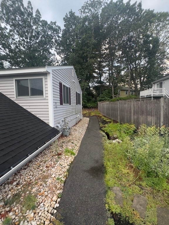 Building Photo - 19 Skyline Dr