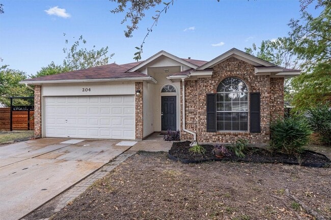 Building Photo - 204 Mallard Cove