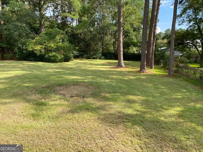 Building Photo - 374 E Monroe Ave