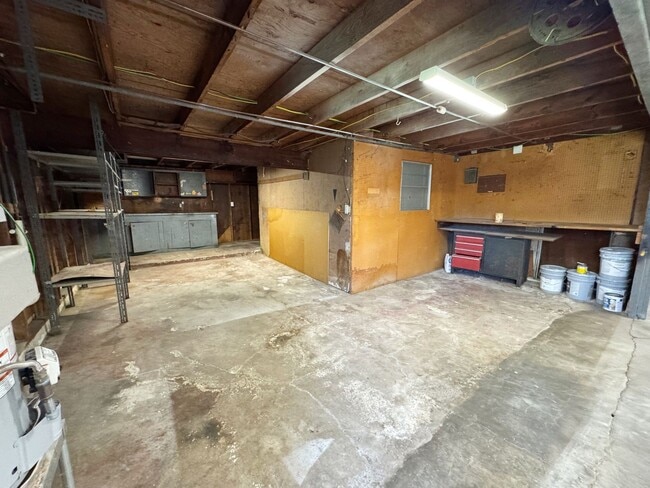 Building Photo - 3012 Gary Ave