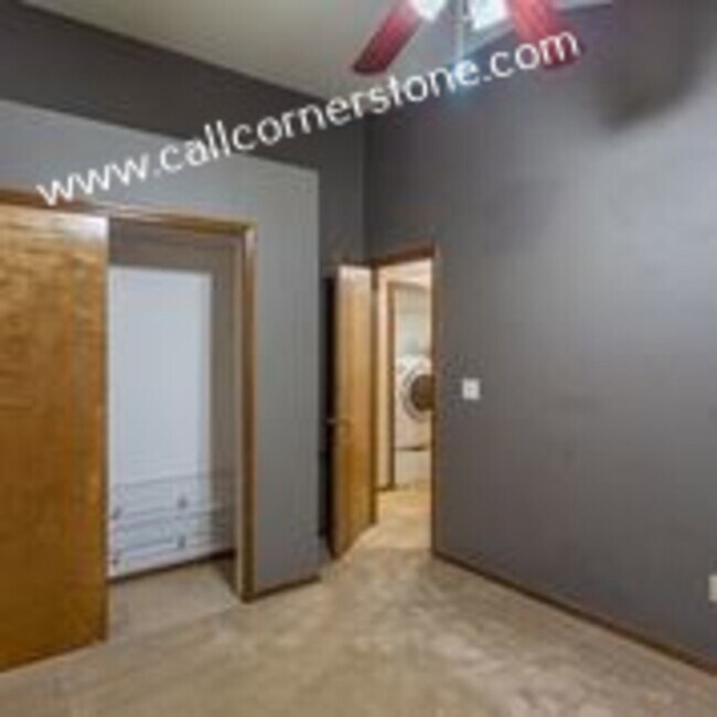 Building Photo - 630 Fernglen Ct