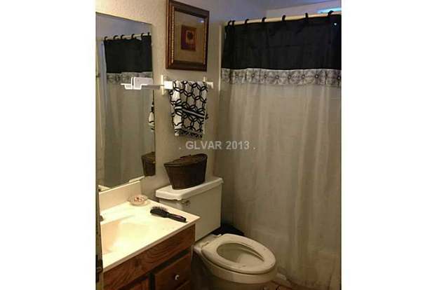 Building Photo - 3911 Torsby Pl