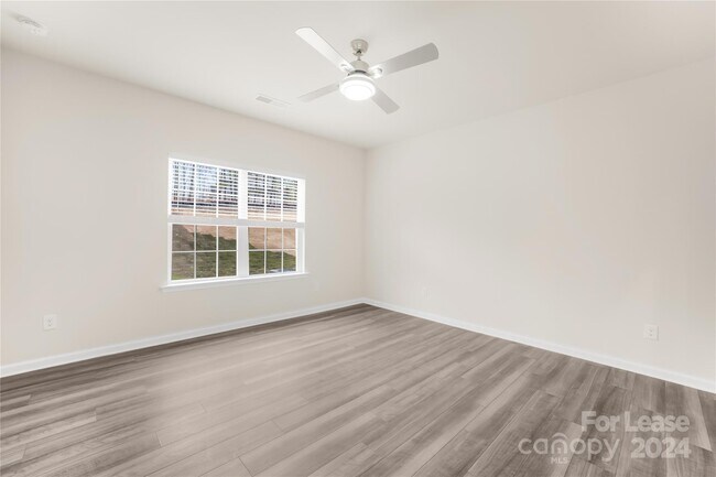 Building Photo - 14023 Turncloak Dr