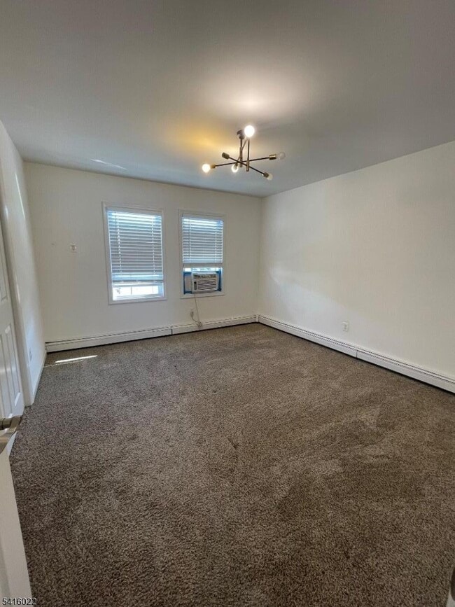 Building Photo - 404 S 5th St