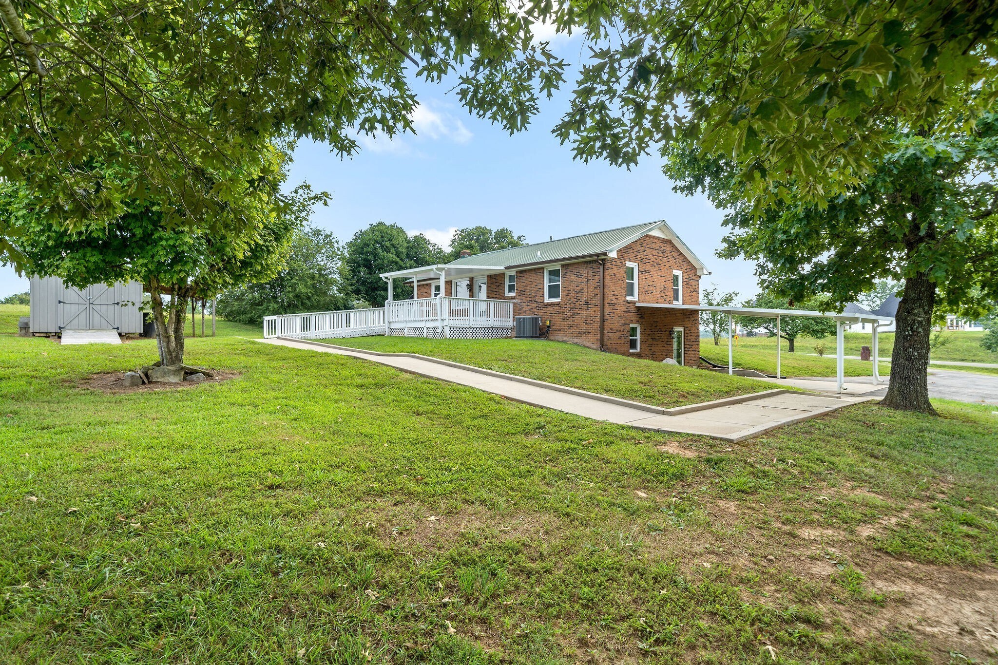 Building Photo - 4151 Chapel Hill Rd